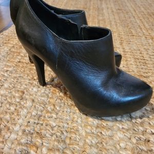 Giani Bini black leather booty